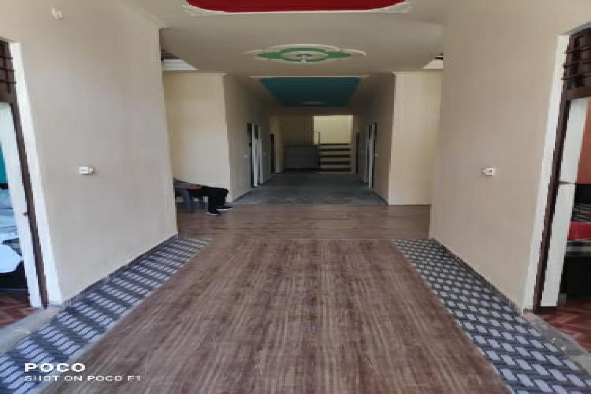 מיראט Spot On Hotel Abhinandan מראה חיצוני תמונה