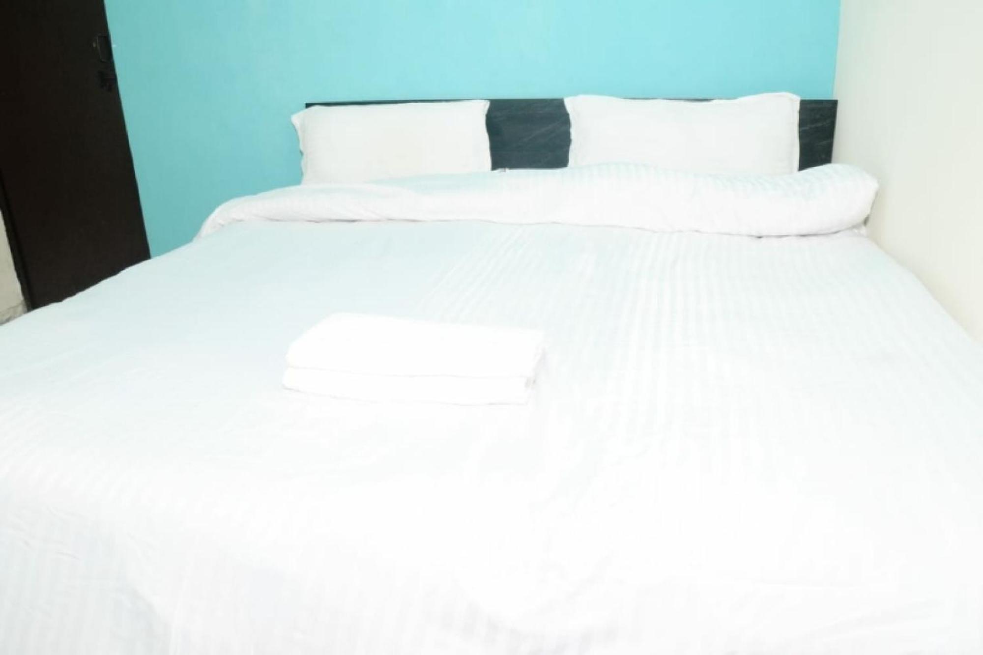 מיראט Spot On Hotel Abhinandan מראה חיצוני תמונה