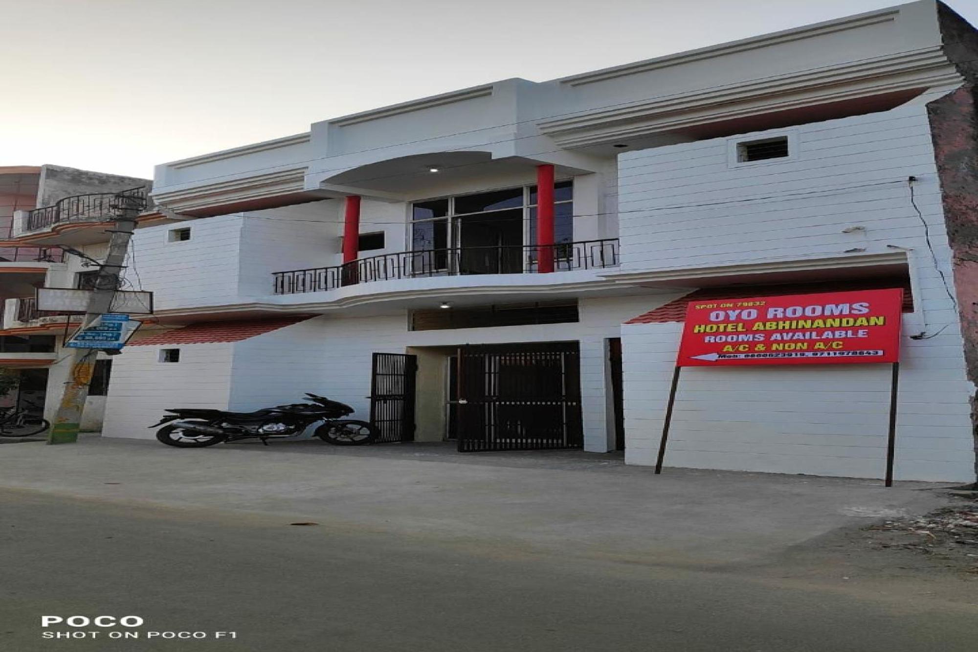 מיראט Spot On Hotel Abhinandan מראה חיצוני תמונה